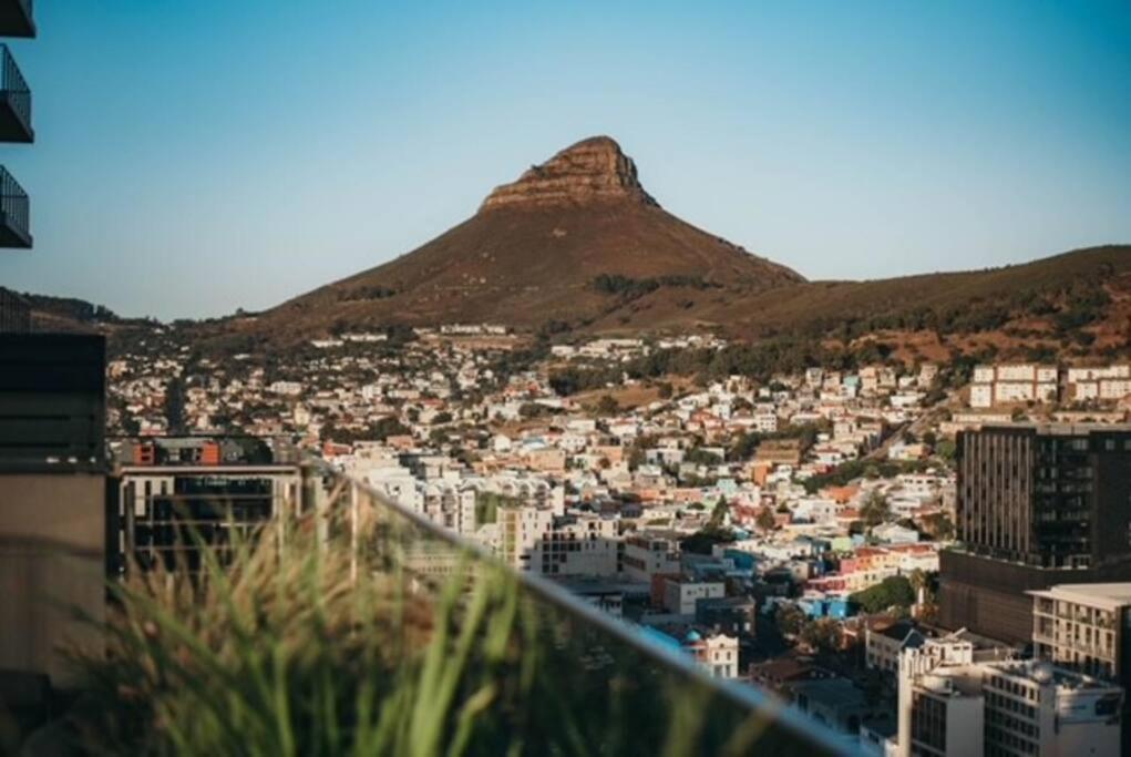 "Lykke On Bree" - Unique Apartment With Stunning Table Mountain Views Cape Town Exterior photo
